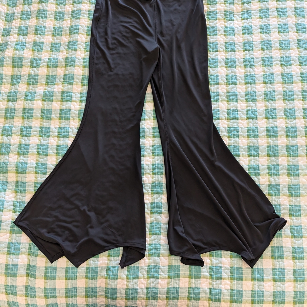 NWOT Silence + Noise Black Flare Stretchy Pants with Shark Bite Hem